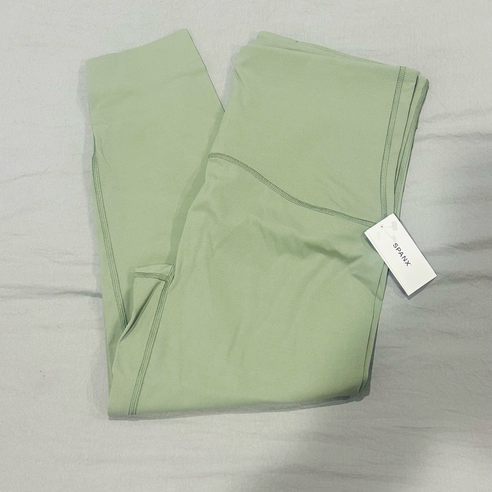 SPANX BootyBoost 7/8 Leggings